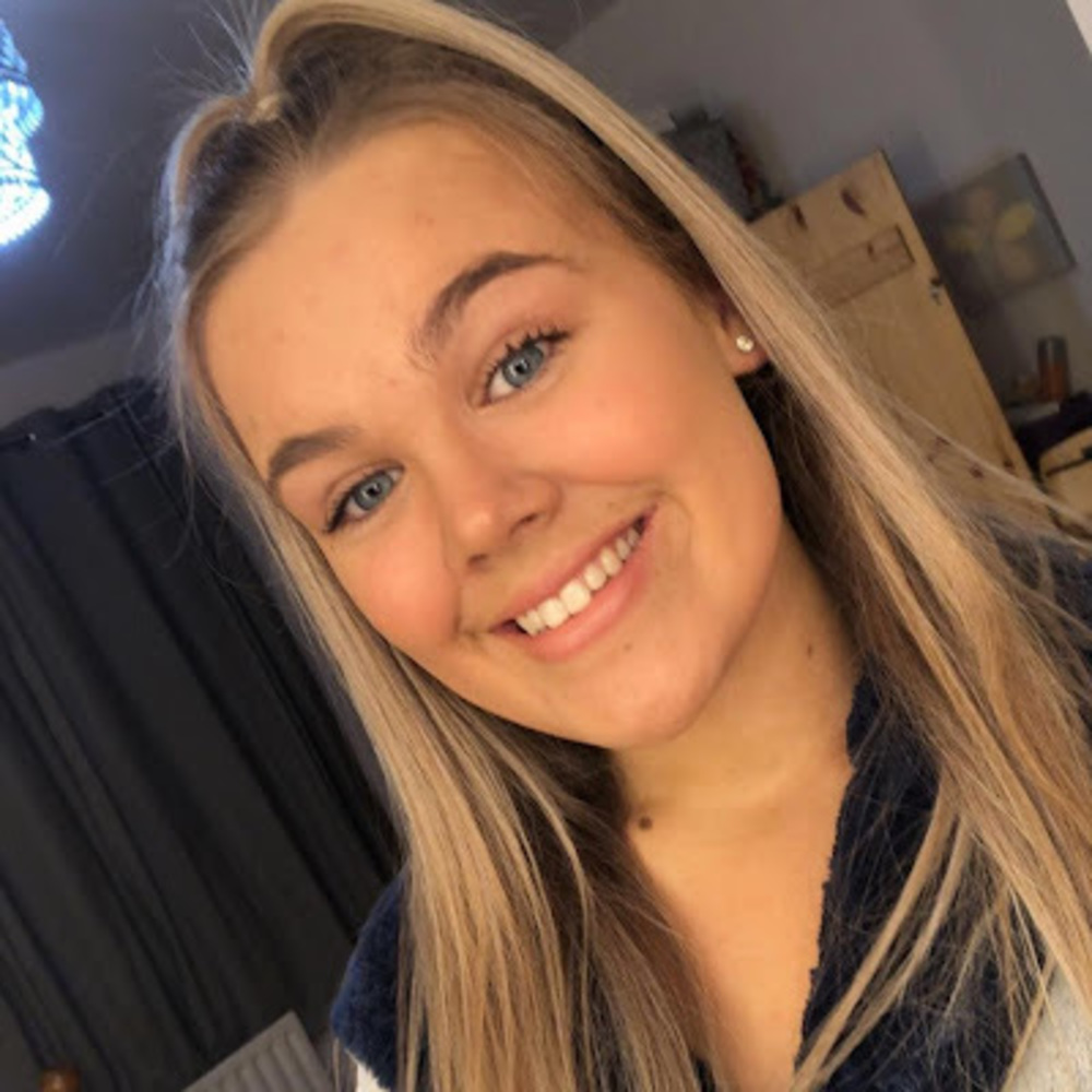 Meet your Posher, Karrie